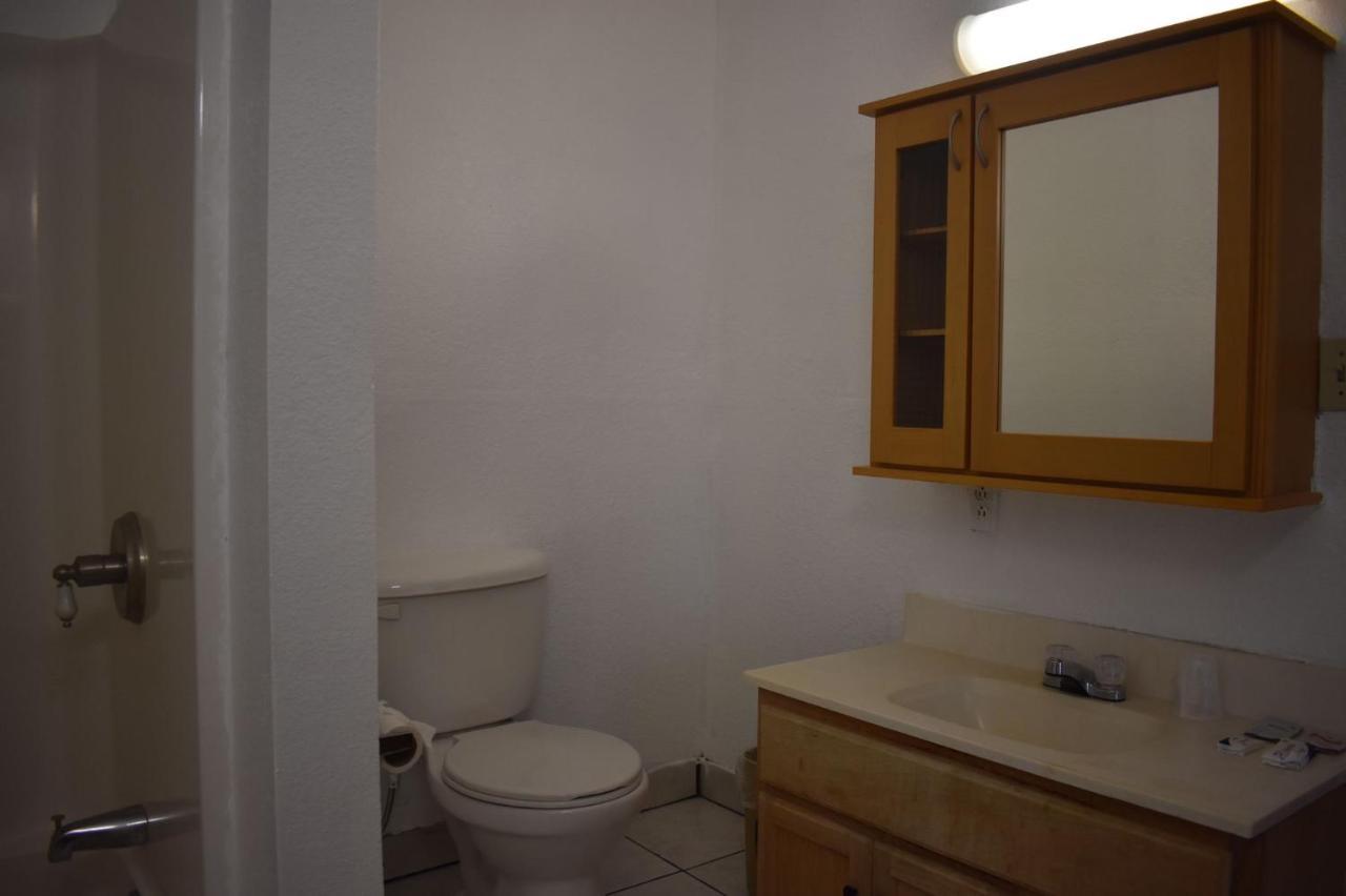 Budget Inn & Suites Freer 外观 照片