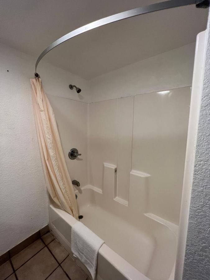 Budget Inn & Suites Freer 外观 照片